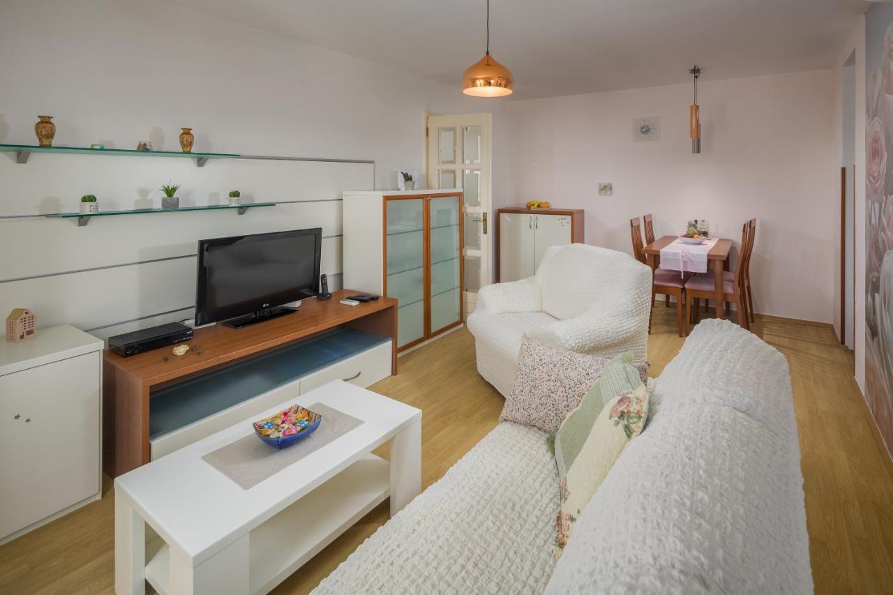Kukci Apartment ภายนอก รูปภาพ